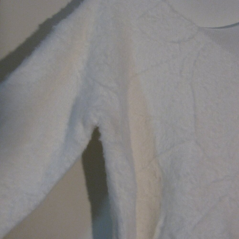 * Shein Eyelash Sweater Large White Silky Soft - Picture 3 of 5